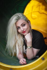 Date Russian Girl Logo